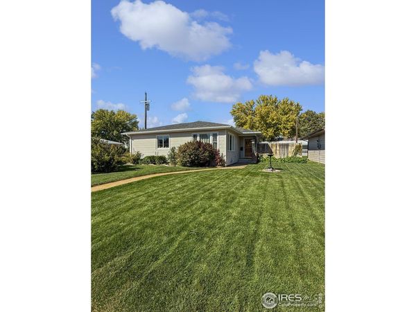 327 E Emerson St, Holyoke, CO 80734