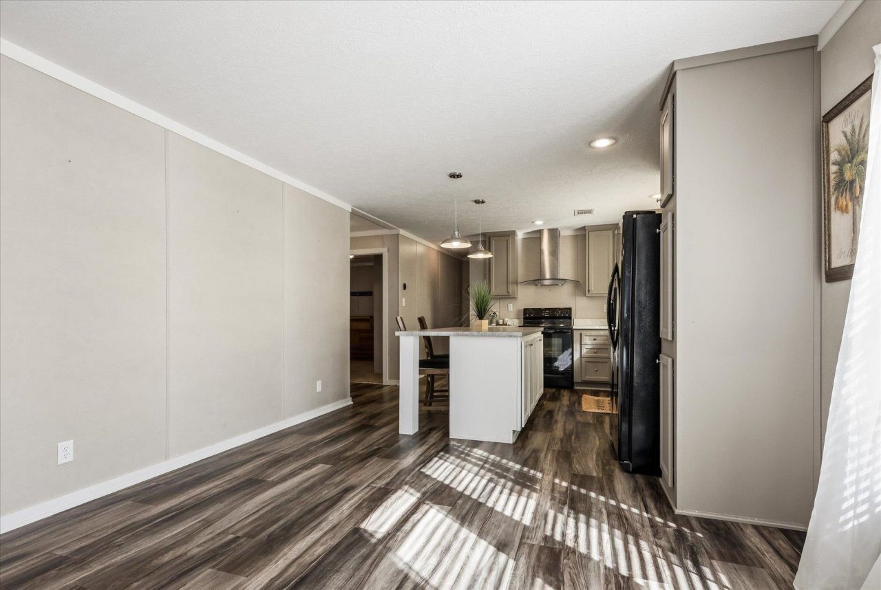 961 Hassell, Tallahassee, FL 32305 Photo