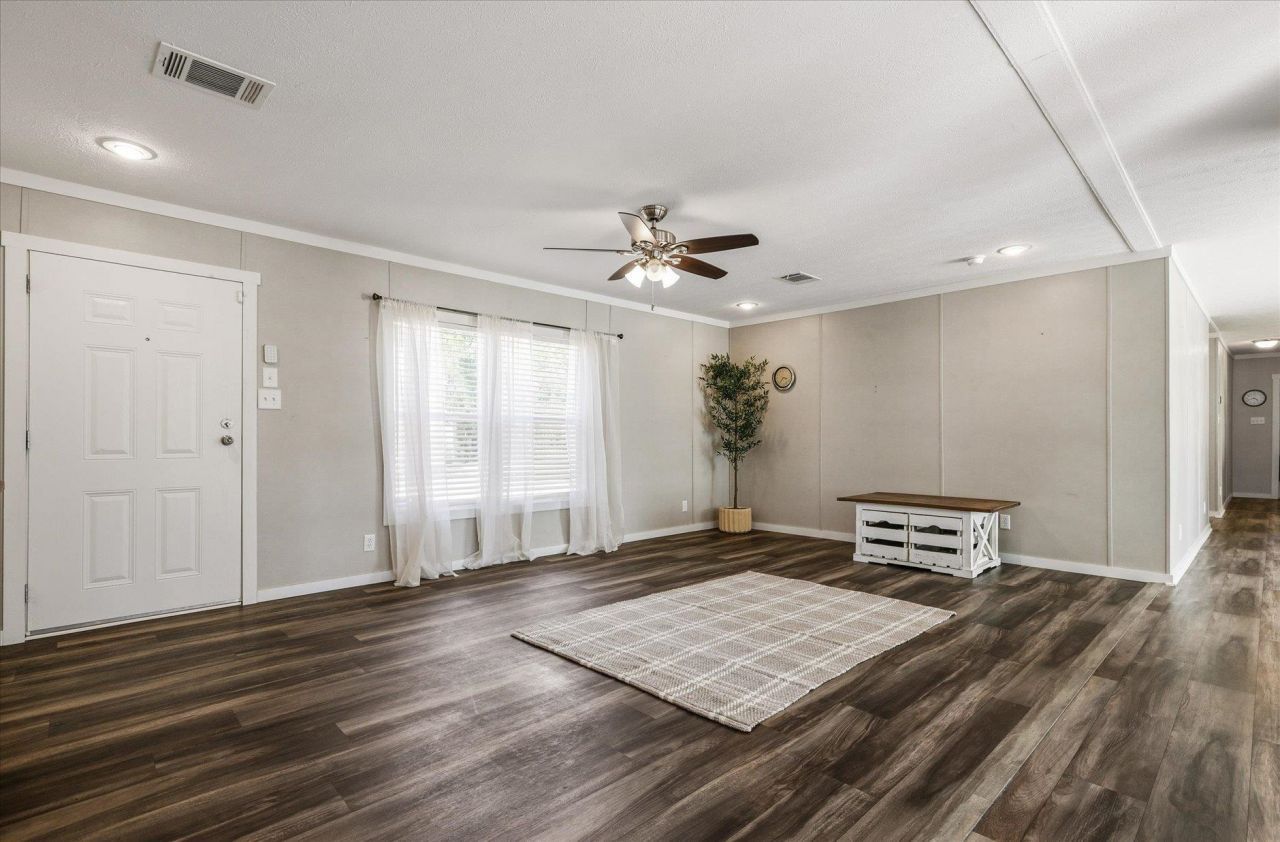 961 Hassell, Tallahassee, FL 32305 Photo