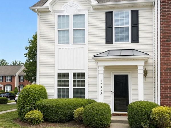 12353 Jessica Place, Charlotte, NC 28269