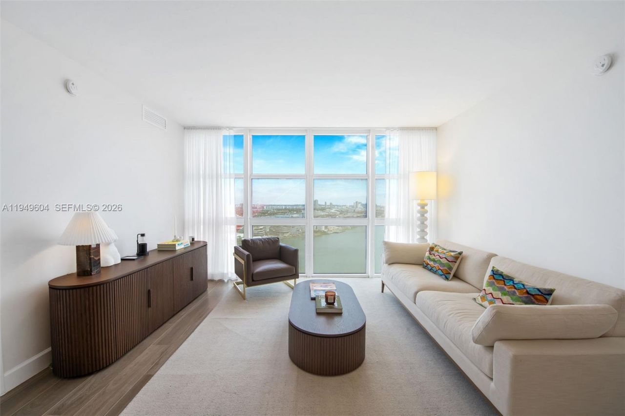 50 Biscayne Blvd , Unit 3904, Miami, FL 33132 Photo