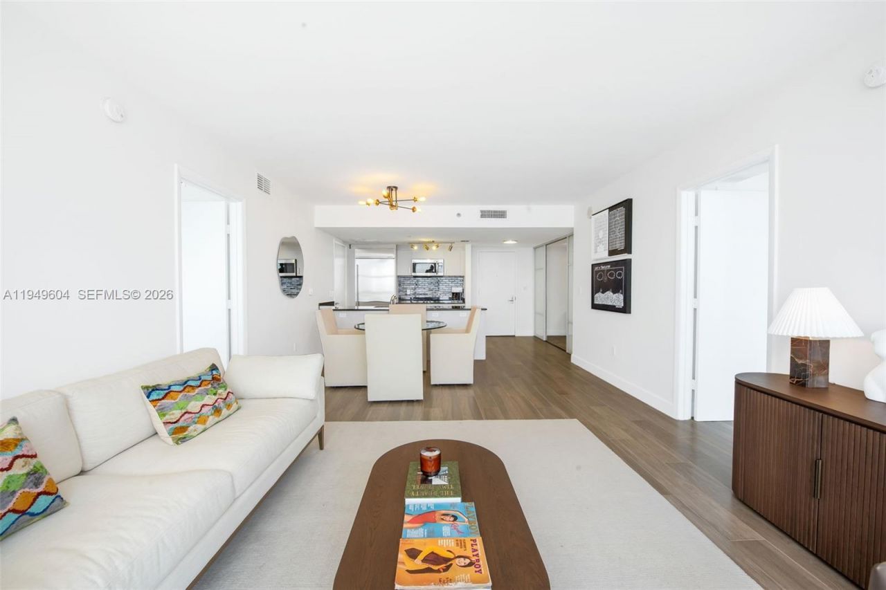 50 Biscayne Blvd , Unit 3904, Miami, FL 33132 Photo