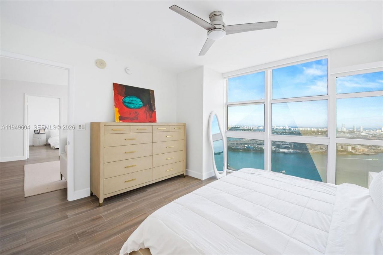 50 Biscayne Blvd , Unit 3904, Miami, FL 33132 Photo