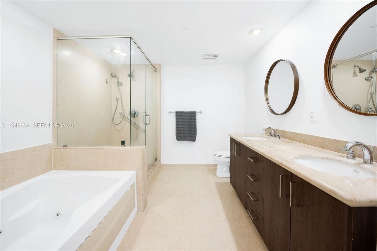 50 Biscayne Blvd , Unit 3904, Miami, FL 33132 Photo