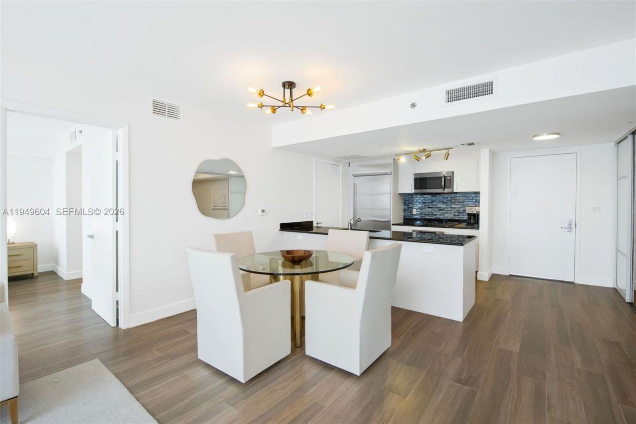 50 Biscayne Blvd , Unit 3904, Miami, FL 33132 Photo