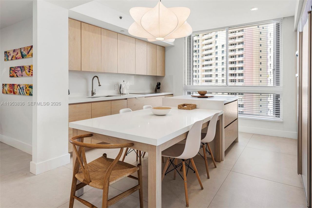 791 Crandon Blvd, Unit 901, Key Biscayne, FL 33149 Photo