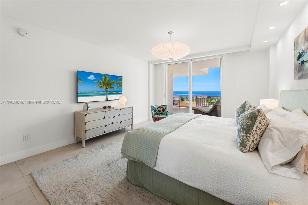 791 Crandon Blvd, Unit 901, Key Biscayne, FL 33149 Photo