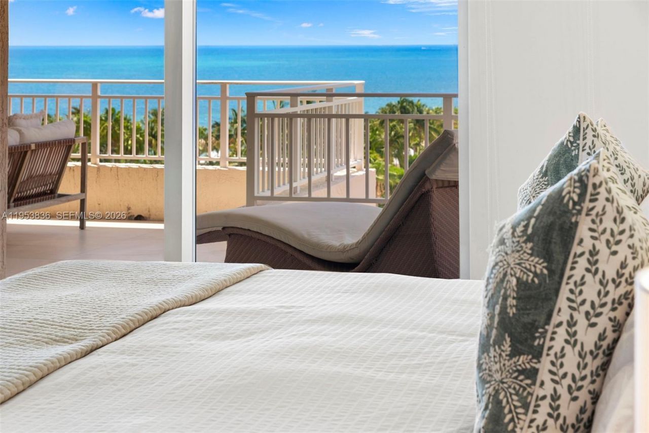 791 Crandon Blvd, Unit 901, Key Biscayne, FL 33149 Photo