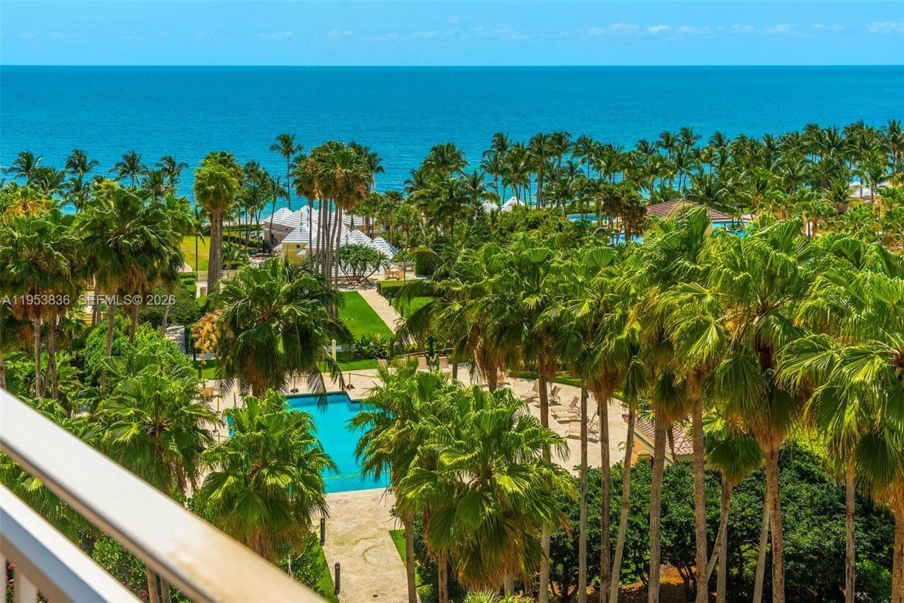 791 Crandon Blvd, Unit 901, Key Biscayne, FL 33149 Photo