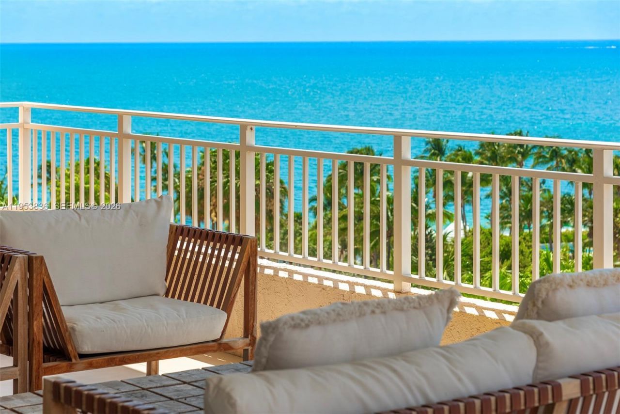 791 Crandon Blvd, Unit 901, Key Biscayne, FL 33149 Photo