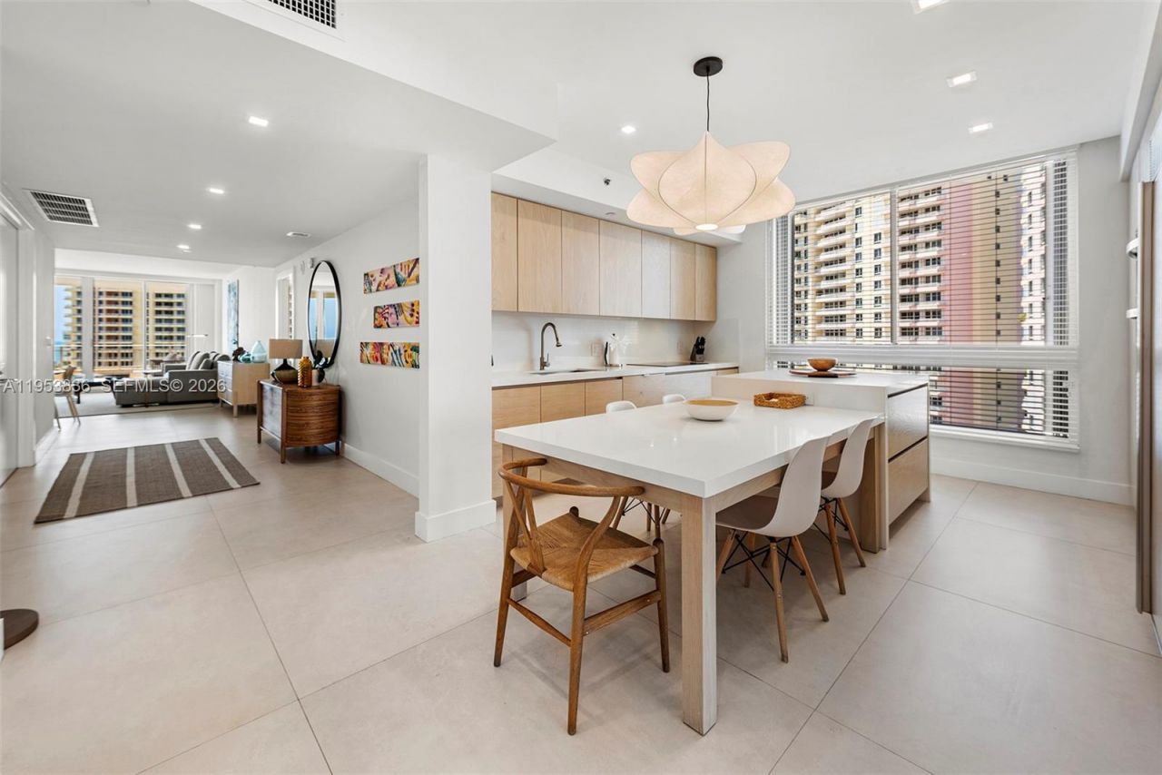 791 Crandon Blvd, Unit 901, Key Biscayne, FL 33149 Photo