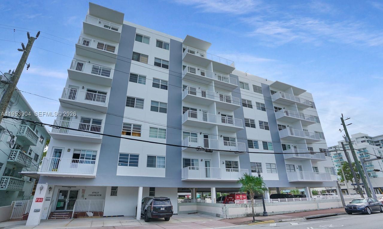 1130 11th St, Unit 6J, Miami Beach, FL 33139 Photo