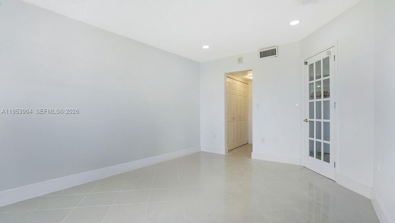 1130 11th St, Unit 6J, Miami Beach, FL 33139 Photo