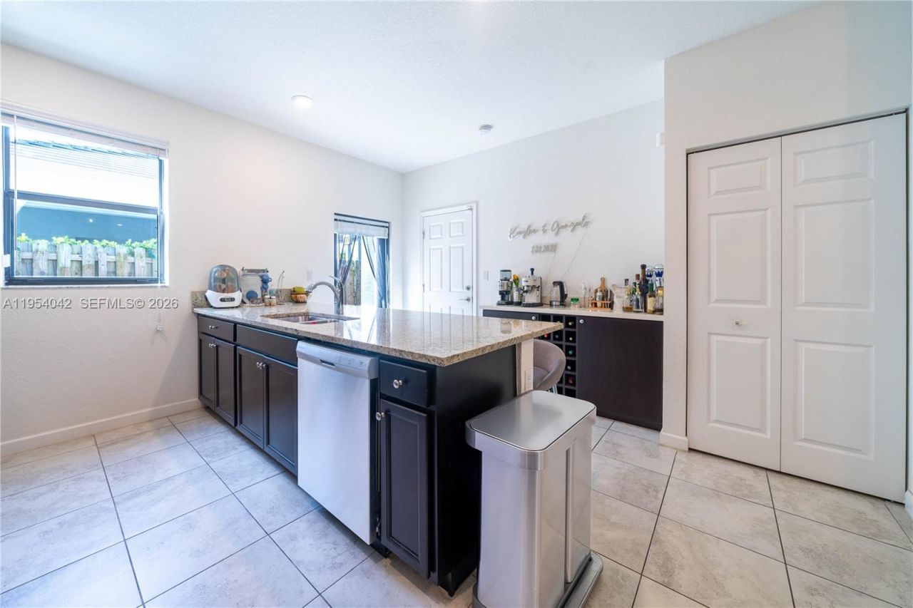 1540 SW 28th St , Fort Lauderdale, FL 33315 Photo