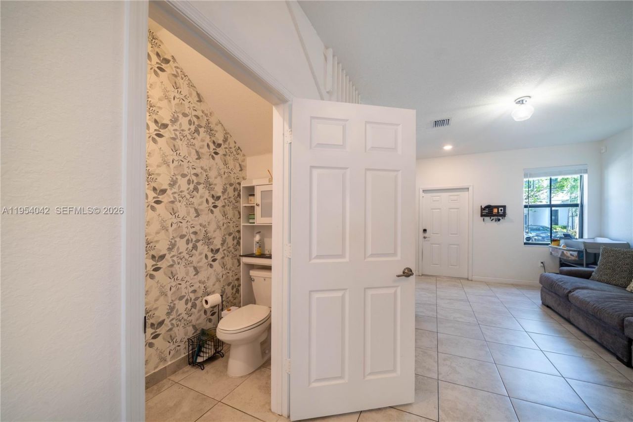 1540 SW 28th St , Fort Lauderdale, FL 33315 Photo