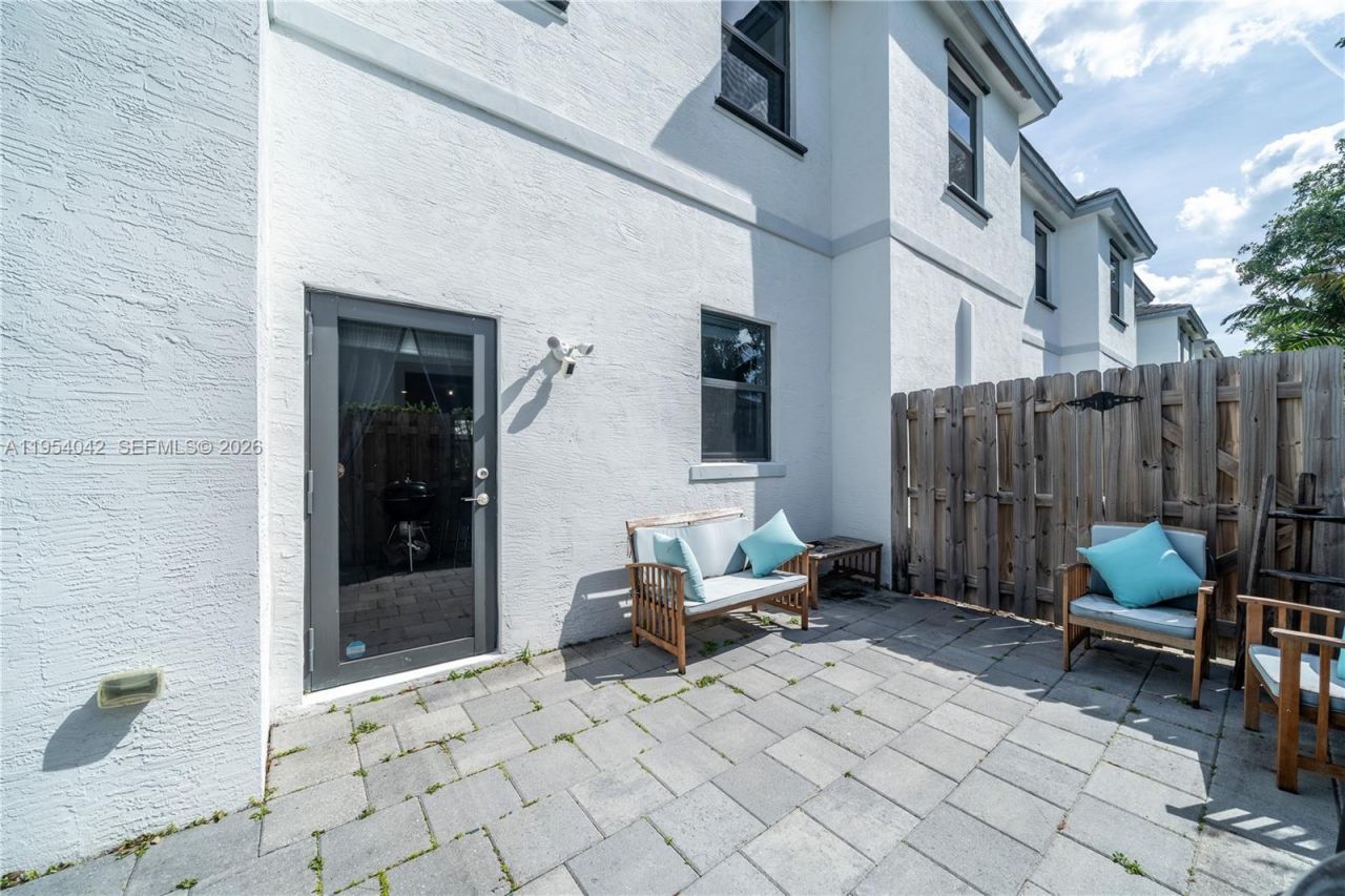 1540 SW 28th St , Fort Lauderdale, FL 33315 Photo