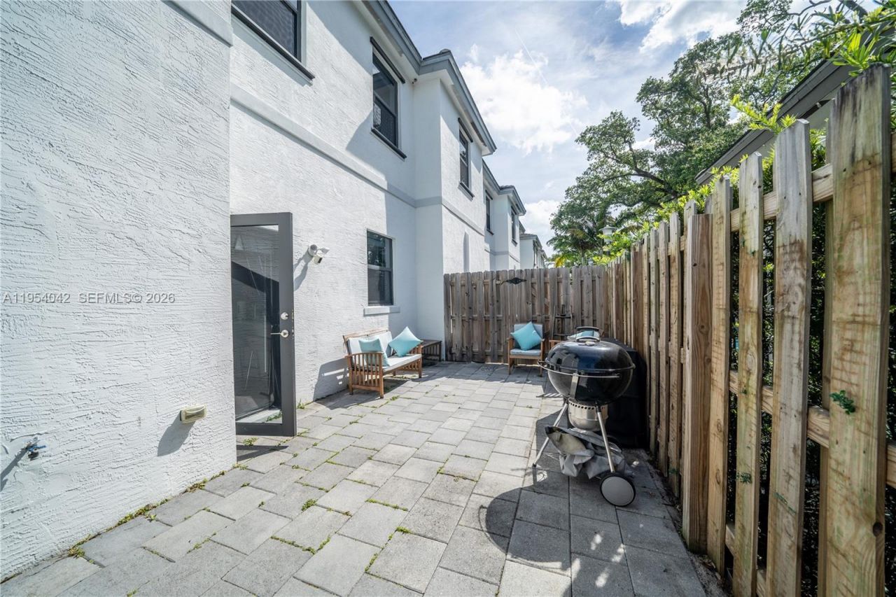 1540 SW 28th St , Fort Lauderdale, FL 33315 Photo