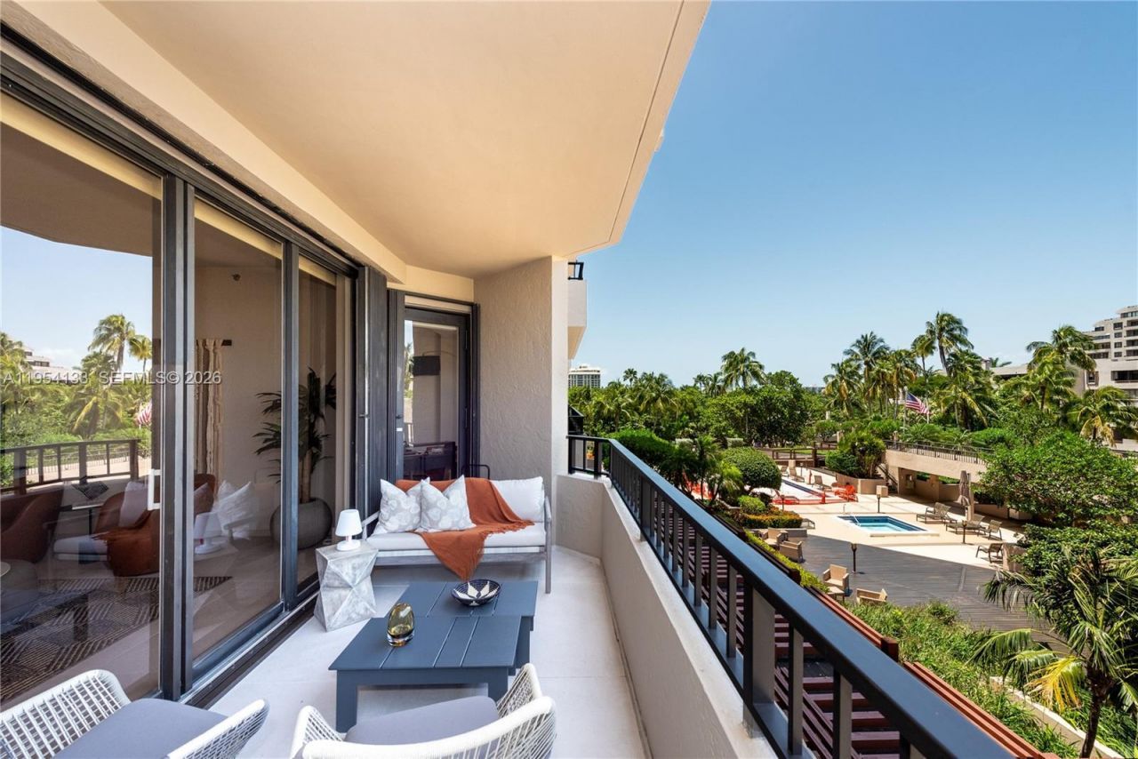 251 Crandon Blvd , Unit 306, Key Biscayne, FL 33149 Photo