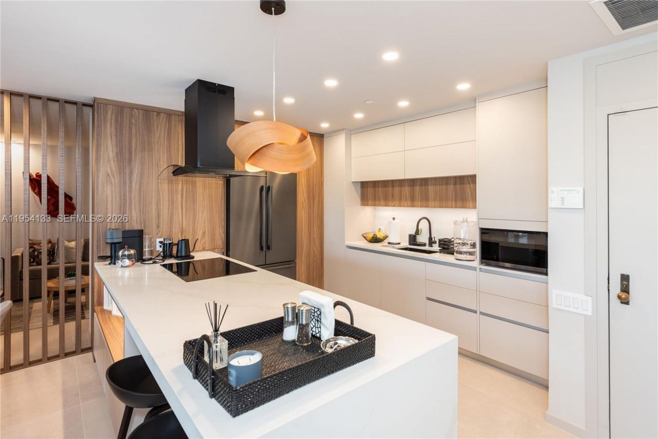 251 Crandon Blvd , Unit 306, Key Biscayne, FL 33149 Photo