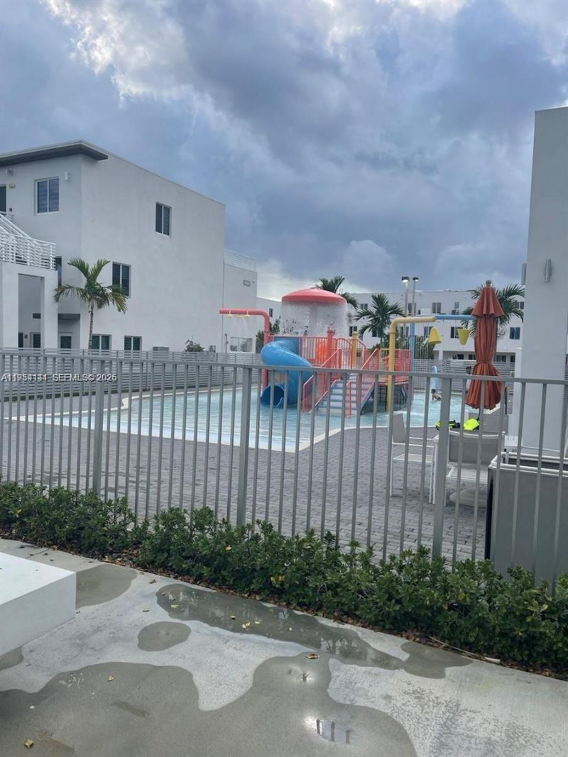 6420 NW 102nd Path , Unit 304, Doral, FL 33178 Photo