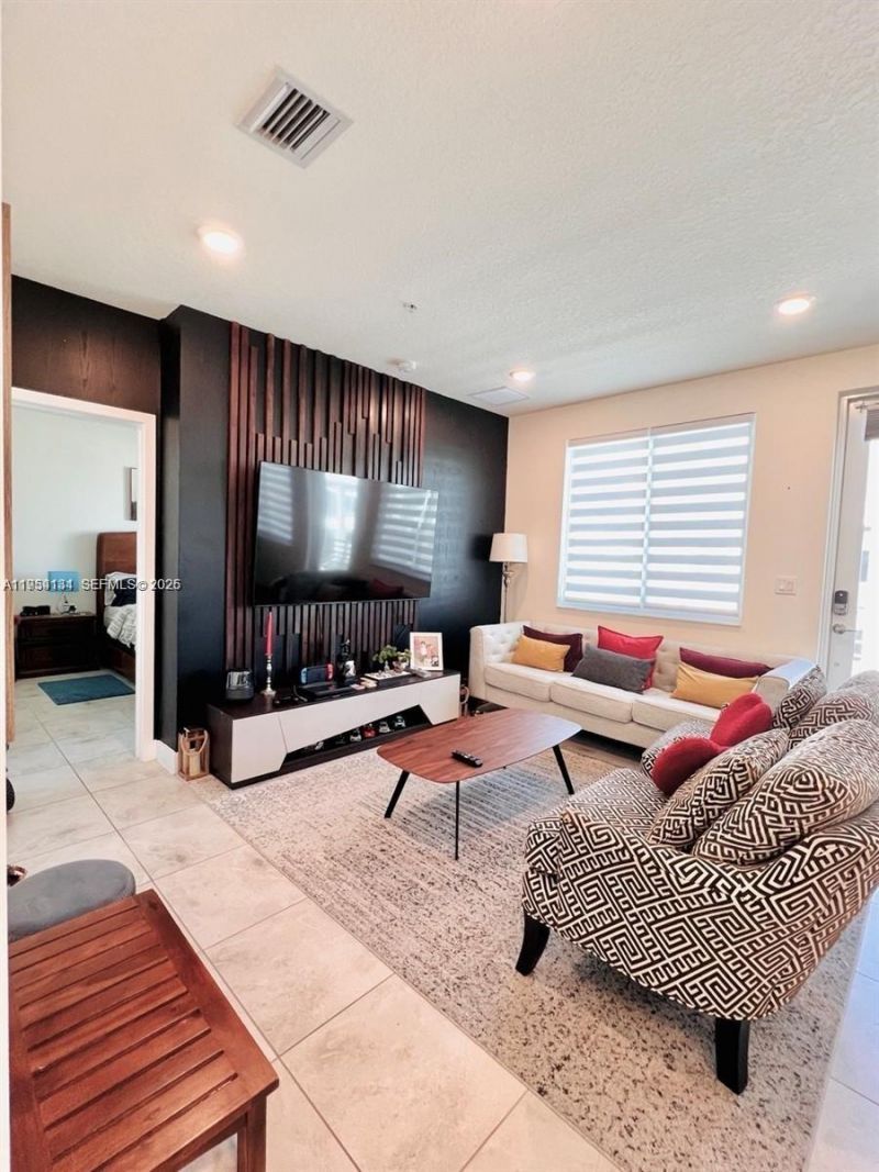 6420 NW 102nd Path , Unit 304, Doral, FL 33178 Photo