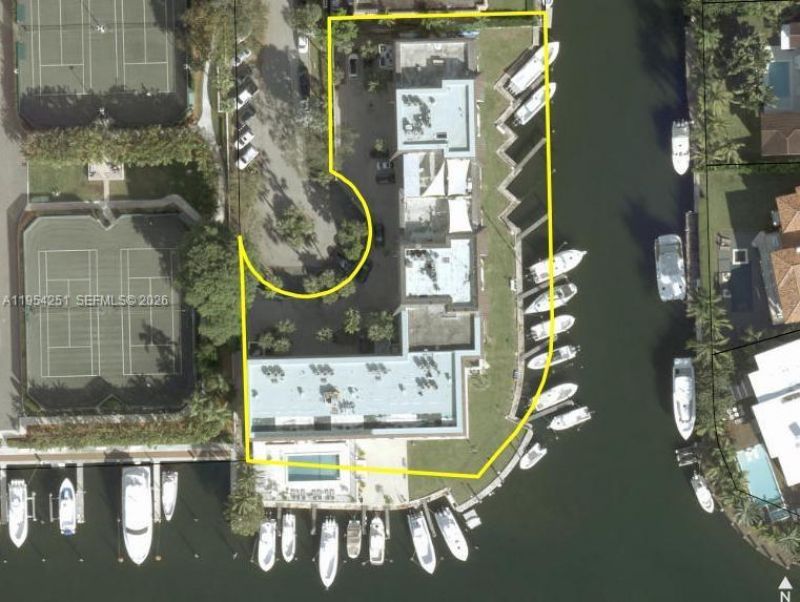 6901 Edgewater Dr, Unit 311, Coral Gables, FL 33133 Photo