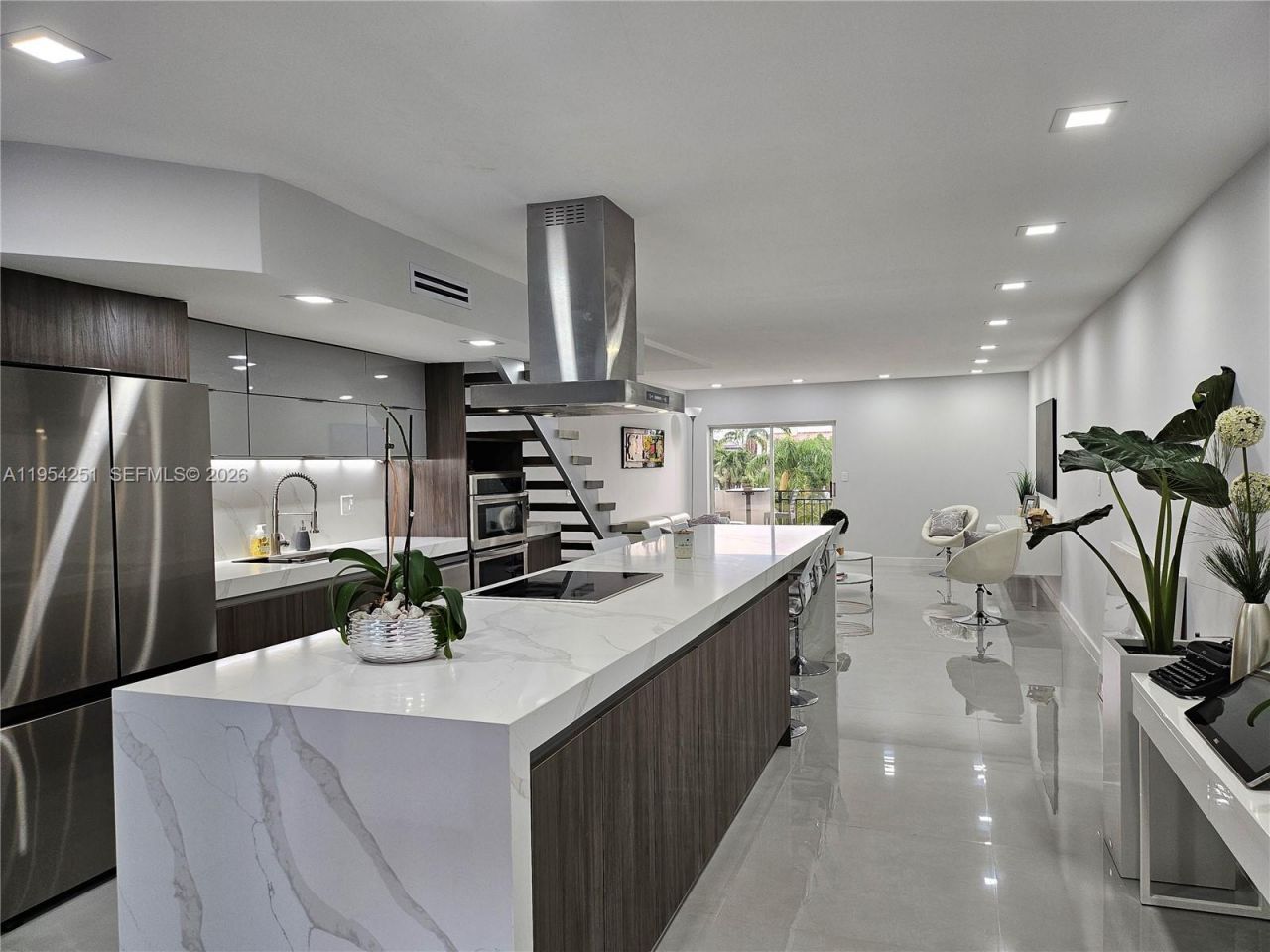 6901 Edgewater Dr, Unit 311, Coral Gables, FL 33133 Photo