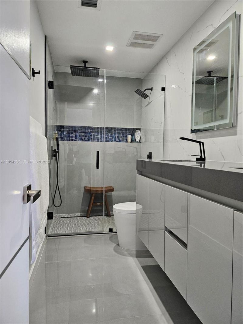 6901 Edgewater Dr, Unit 311, Coral Gables, FL 33133 Photo