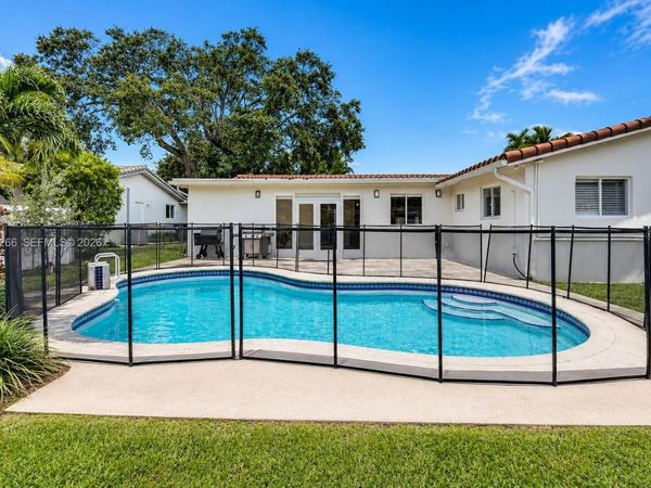 3671 N 47th Ave, Hollywood, FL 33021