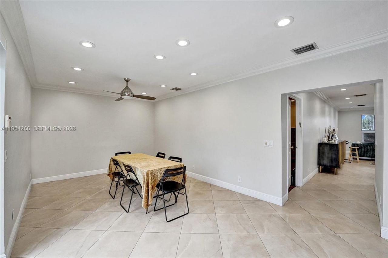 3671 N 47th Ave, Hollywood, FL 33021 Photo