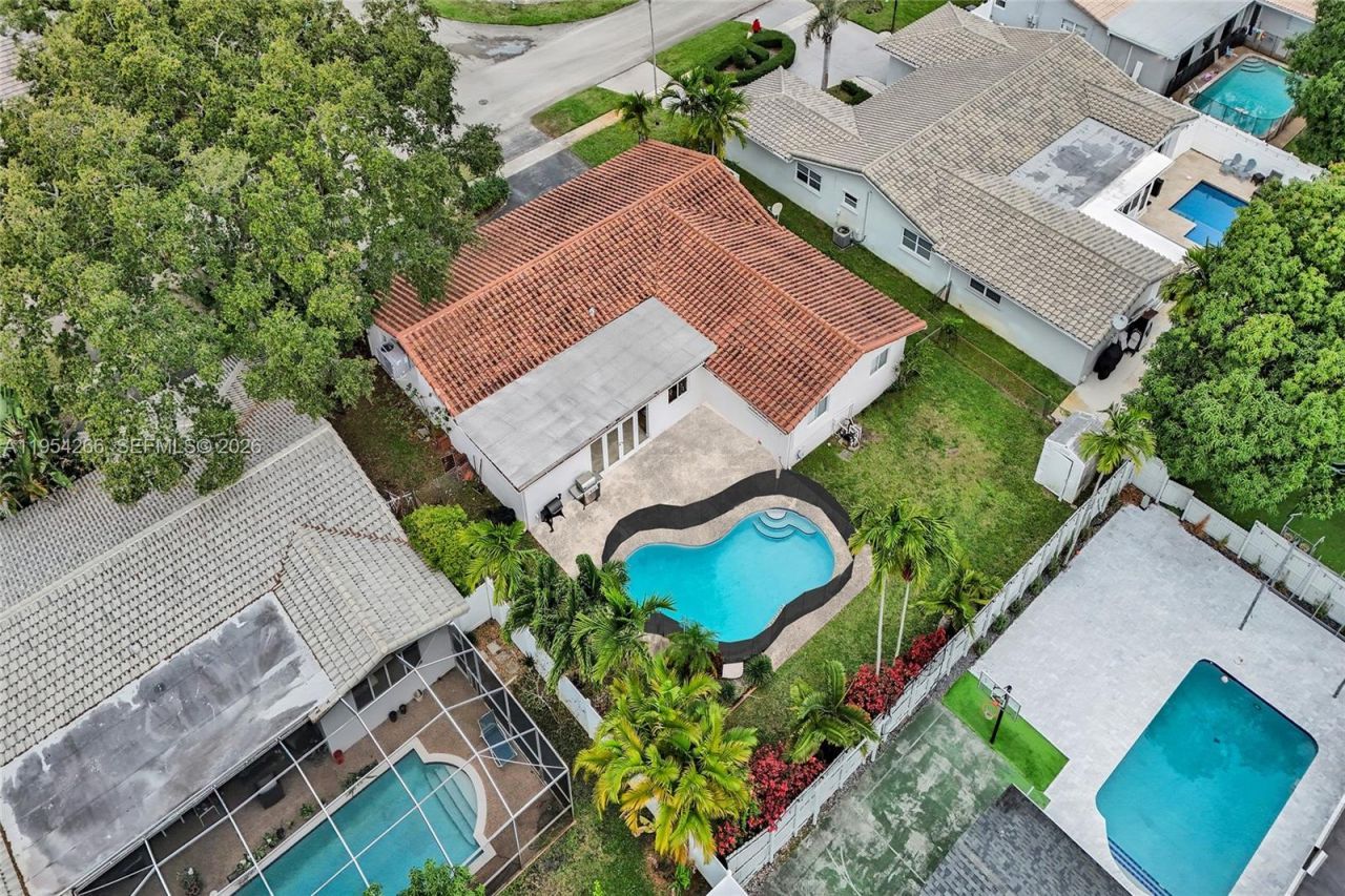 3671 N 47th Ave, Hollywood, FL 33021 Photo