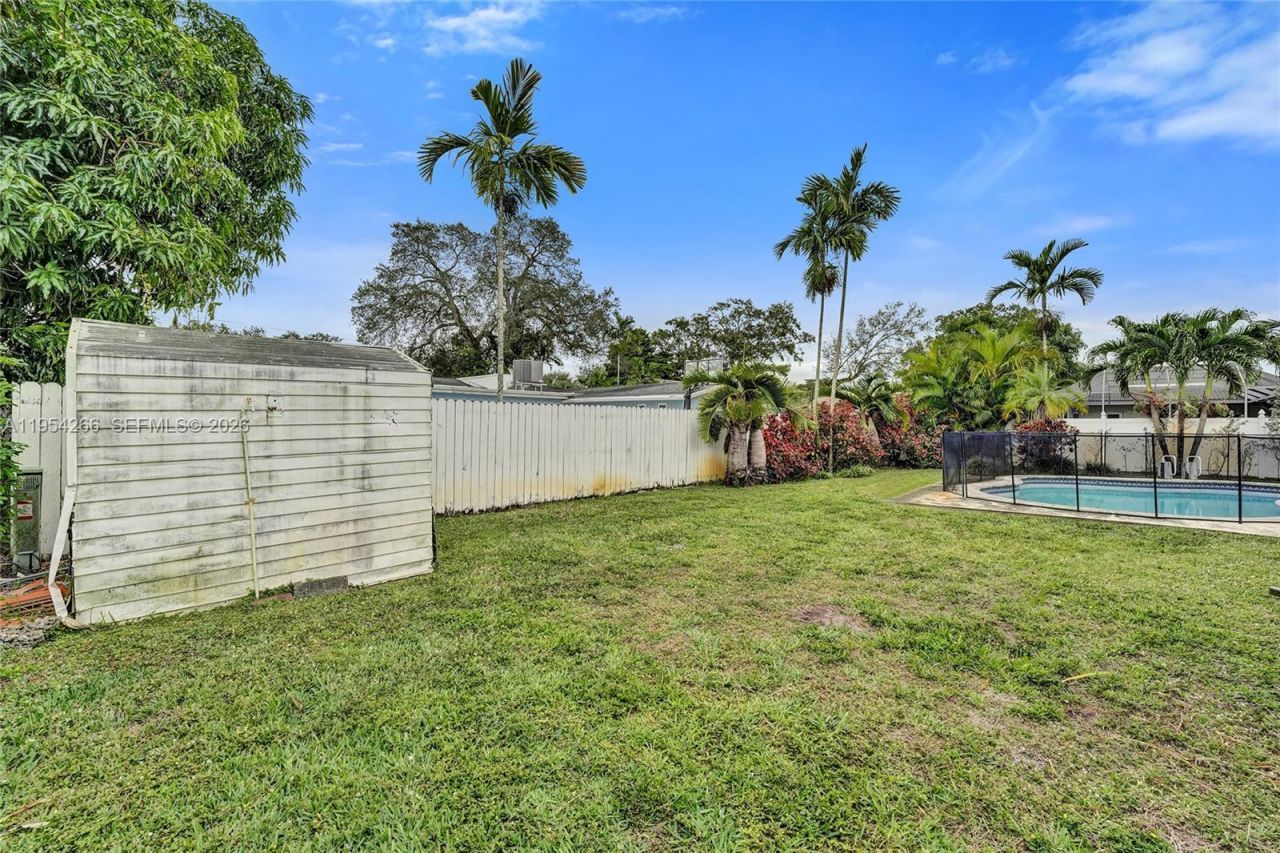 3671 N 47th Ave, Hollywood, FL 33021 Photo