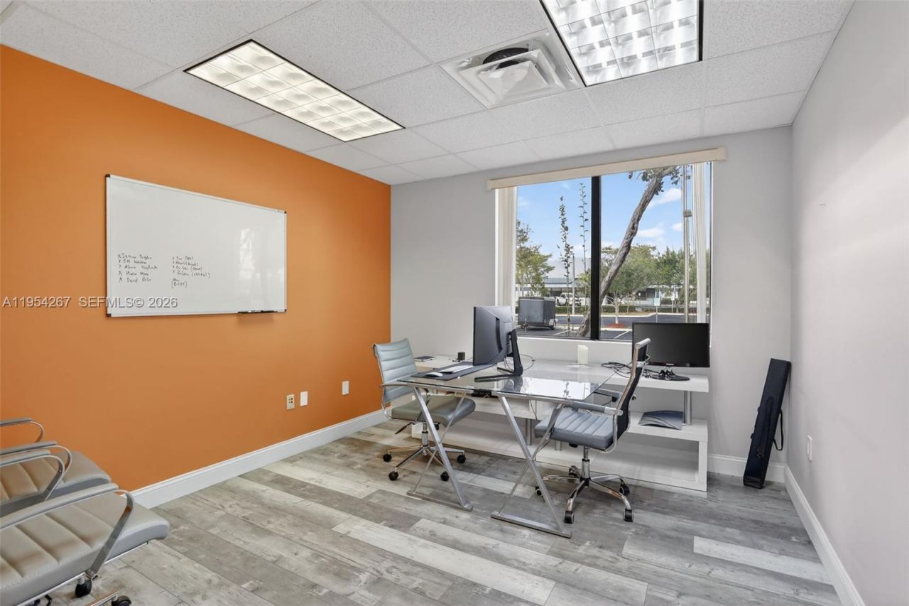 1007 Shotgun Rd, Sunrise, FL 33326 Photo