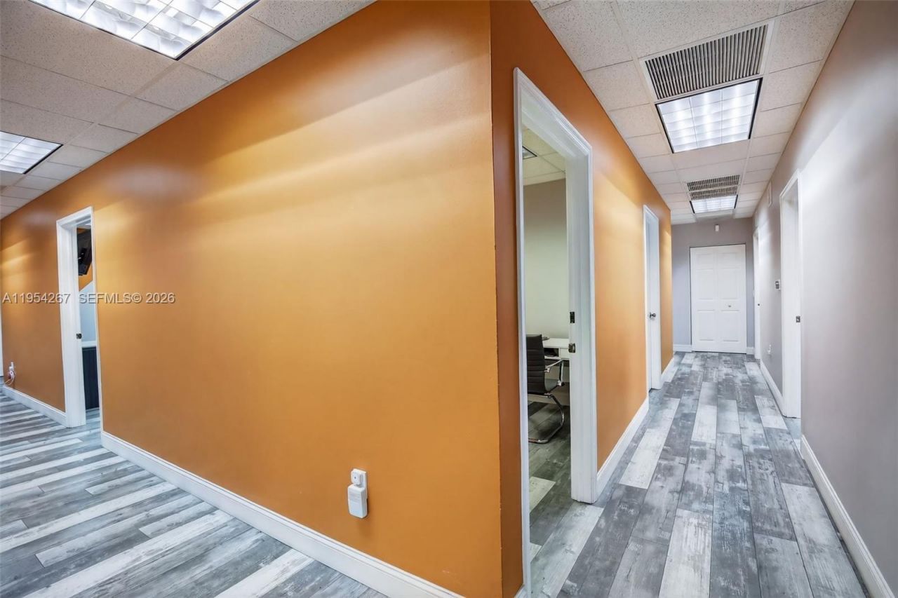 1007 Shotgun Rd, Sunrise, FL 33326 Photo