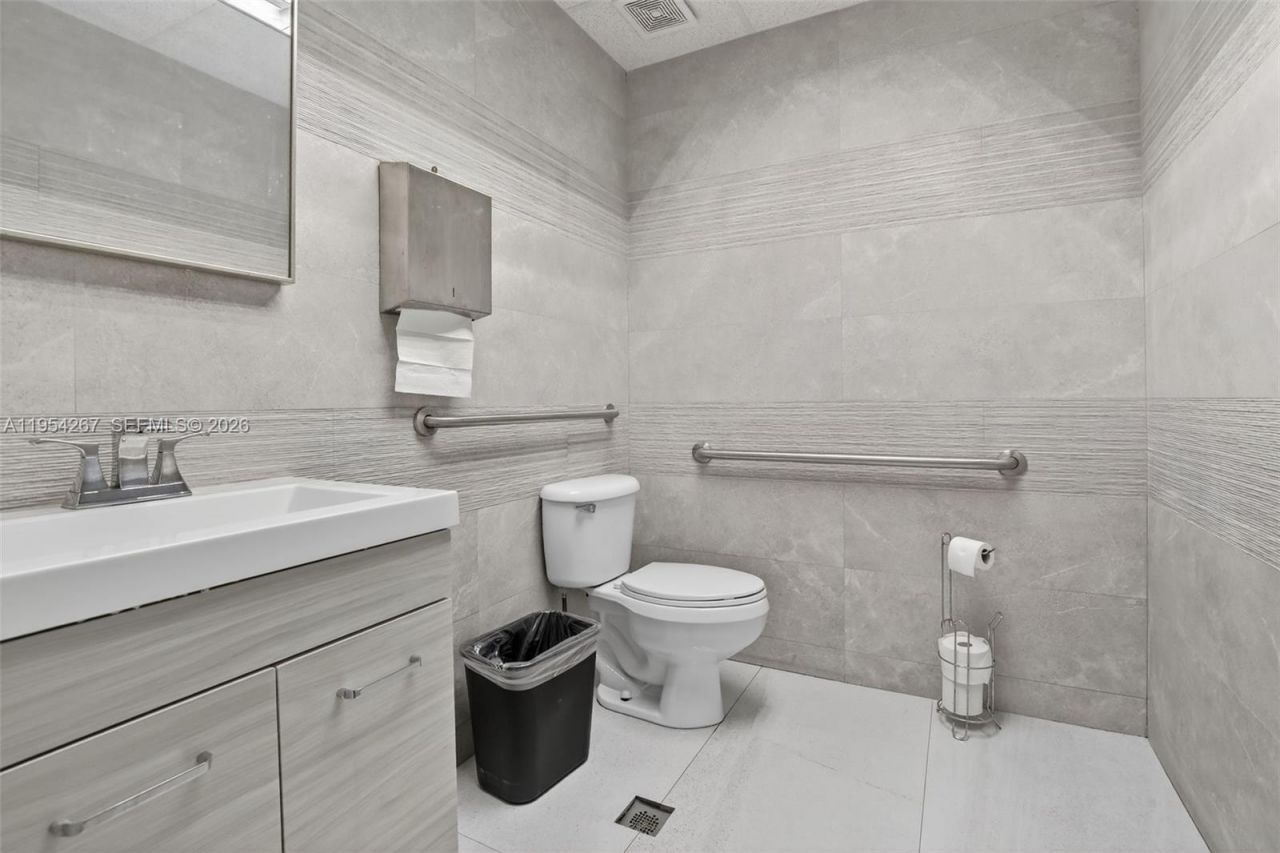 1007 Shotgun Rd, Sunrise, FL 33326 Photo