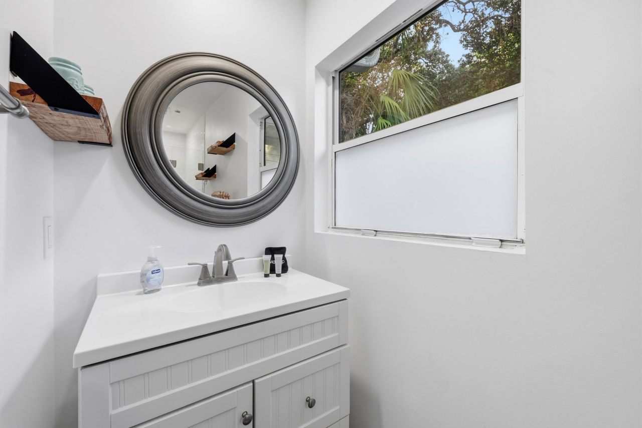 418 E Ashley Avenue Photo 30