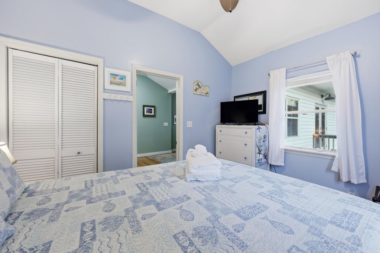 418 E Ashley Avenue Photo 34