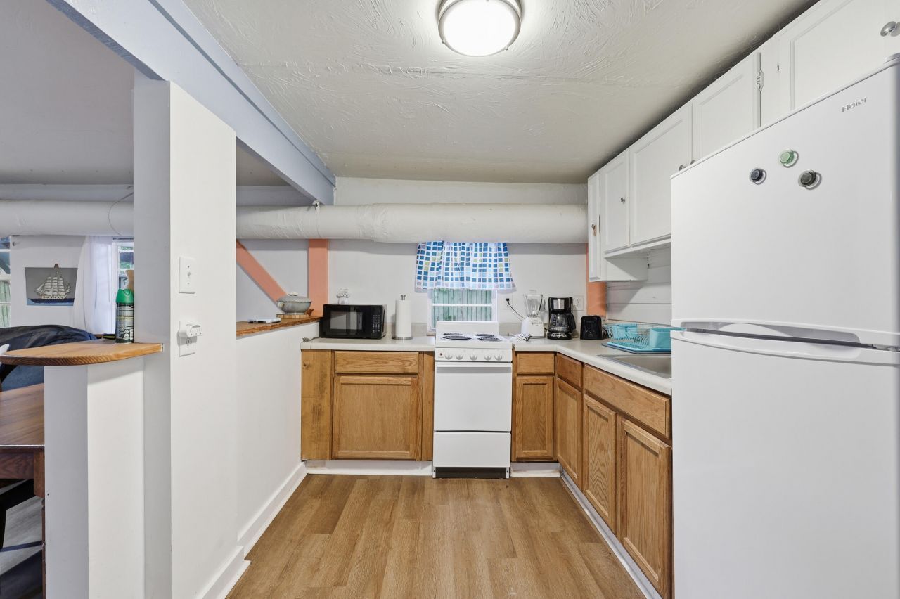 418 E Ashley Avenue Photo 42