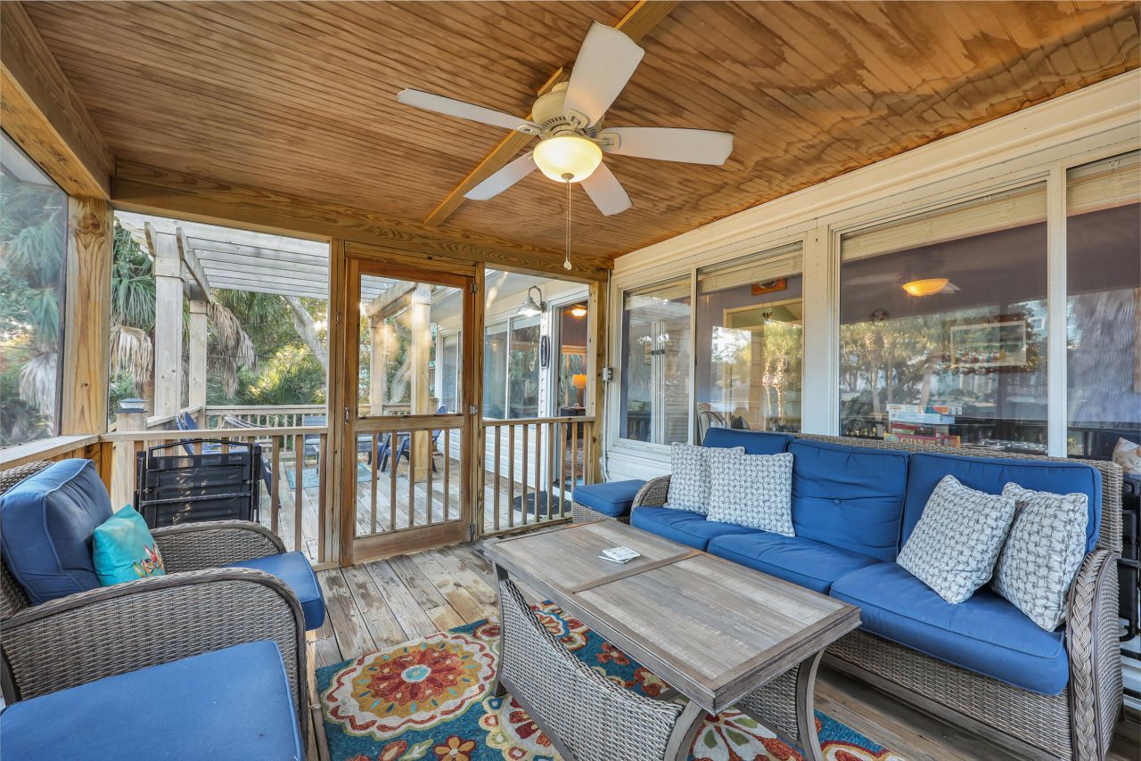 418 E Ashley Avenue Photo 47