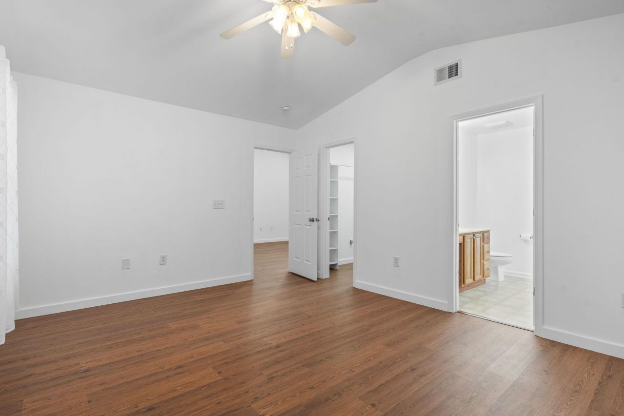 2213 Haystack Way  Photo 10