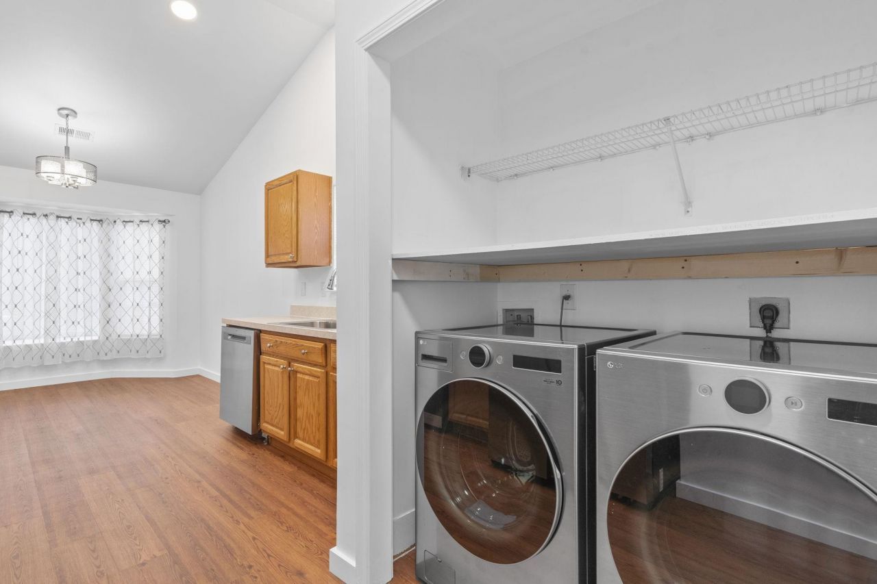 2213 Haystack Way  Photo 30