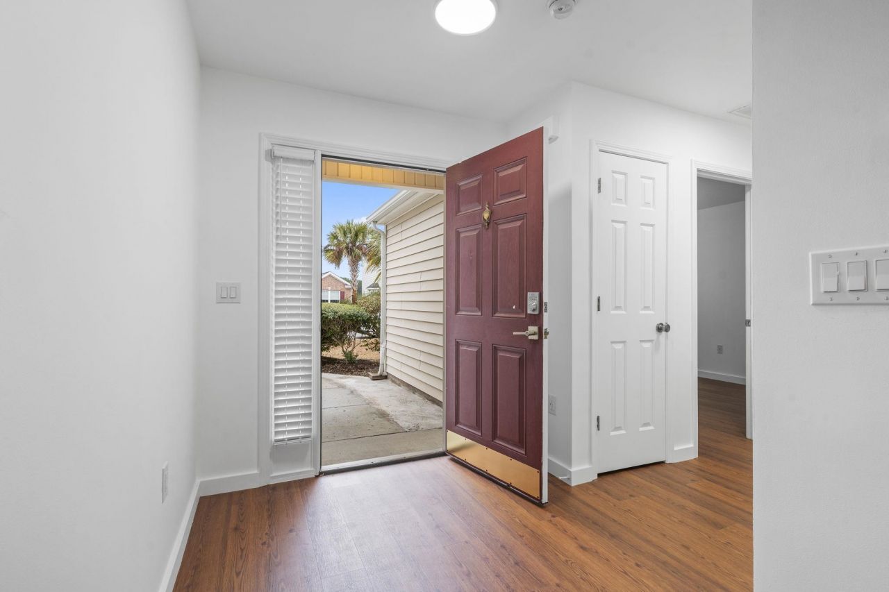 2213 Haystack Way  Photo 4