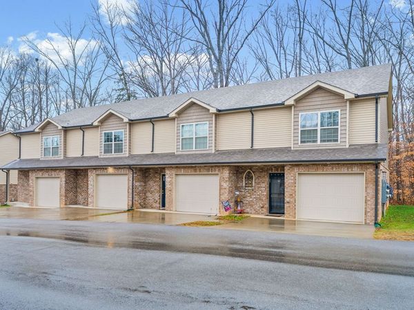 135 Country Ln, Unit 603, Clarksville, TN 37043