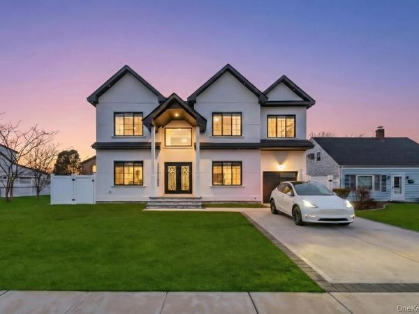 49 Anvil Lane, Levittown, NY 11756