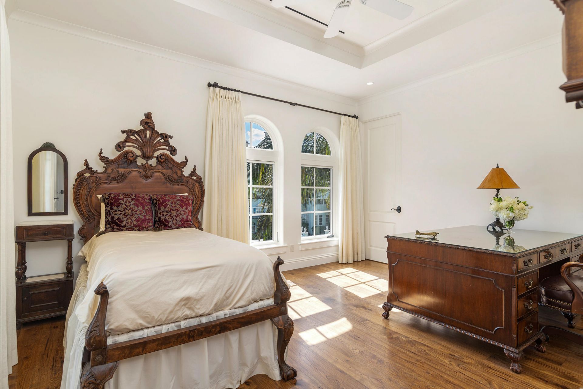 261 Seminole Avenue, Palm Beach, FL 33480 Photo