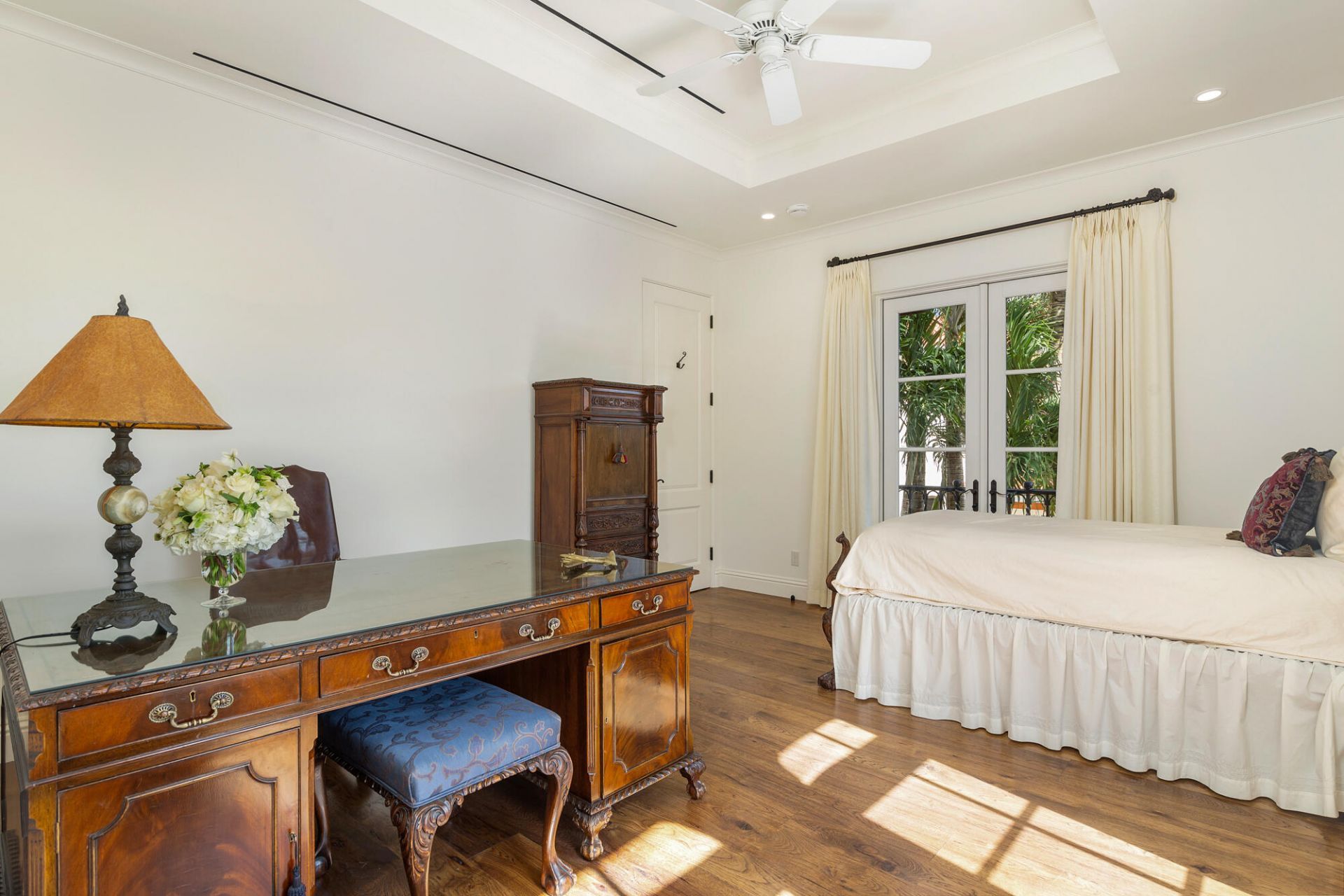 261 Seminole Avenue, Palm Beach, FL 33480 Photo