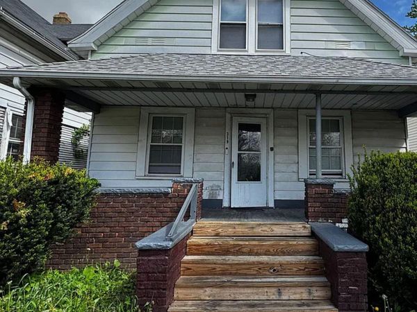 319 E Streicher Street, Toledo, OH 43608