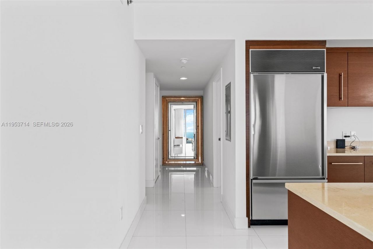 485 Brickell Ave, Unit 4410, Miami, FL 33131 Photo