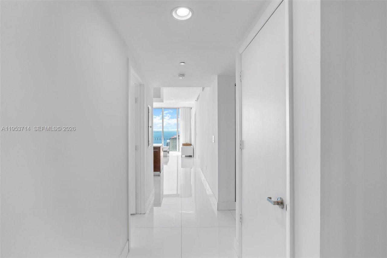 485 Brickell Ave, Unit 4410, Miami, FL 33131 Photo