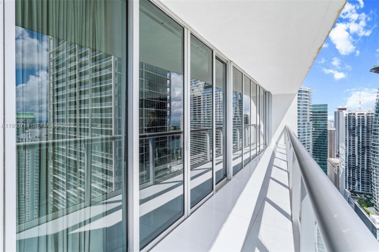 485 Brickell Ave, Unit 4410, Miami, FL 33131 Photo
